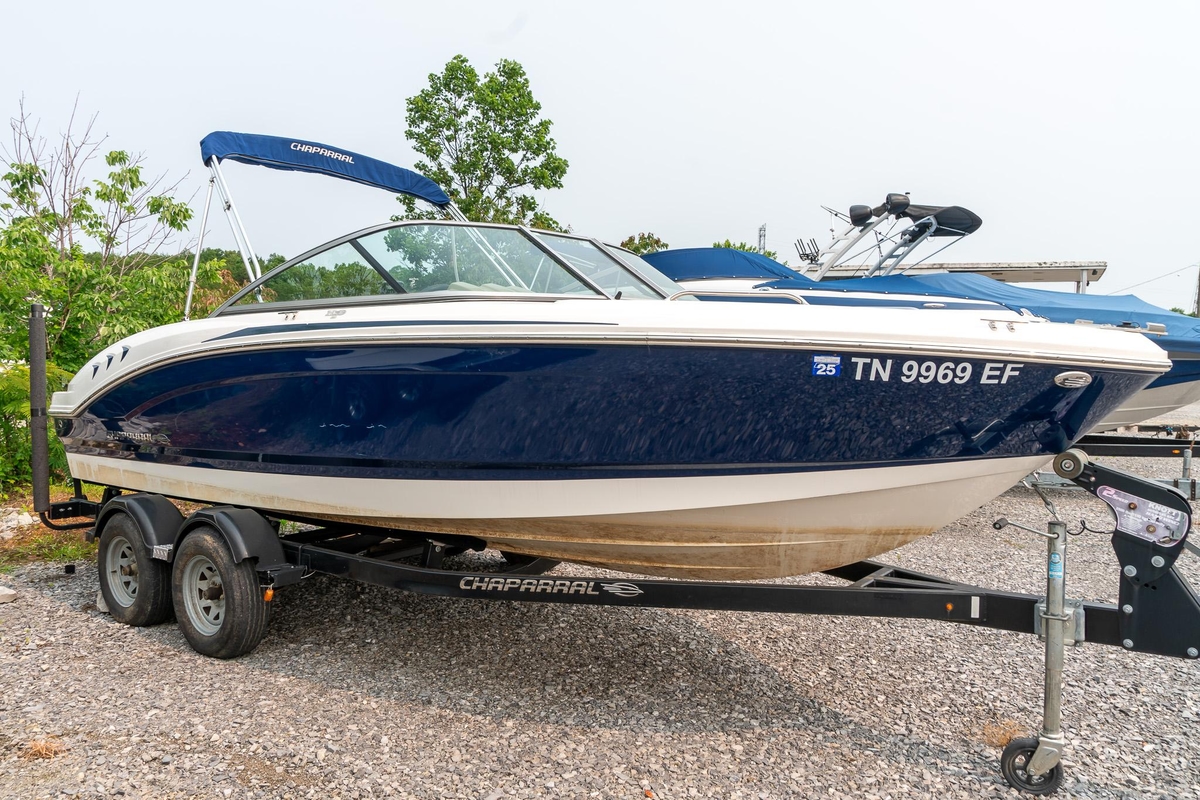 2014 Chaparral 21 H2O Ski & Fish - Sold Boat