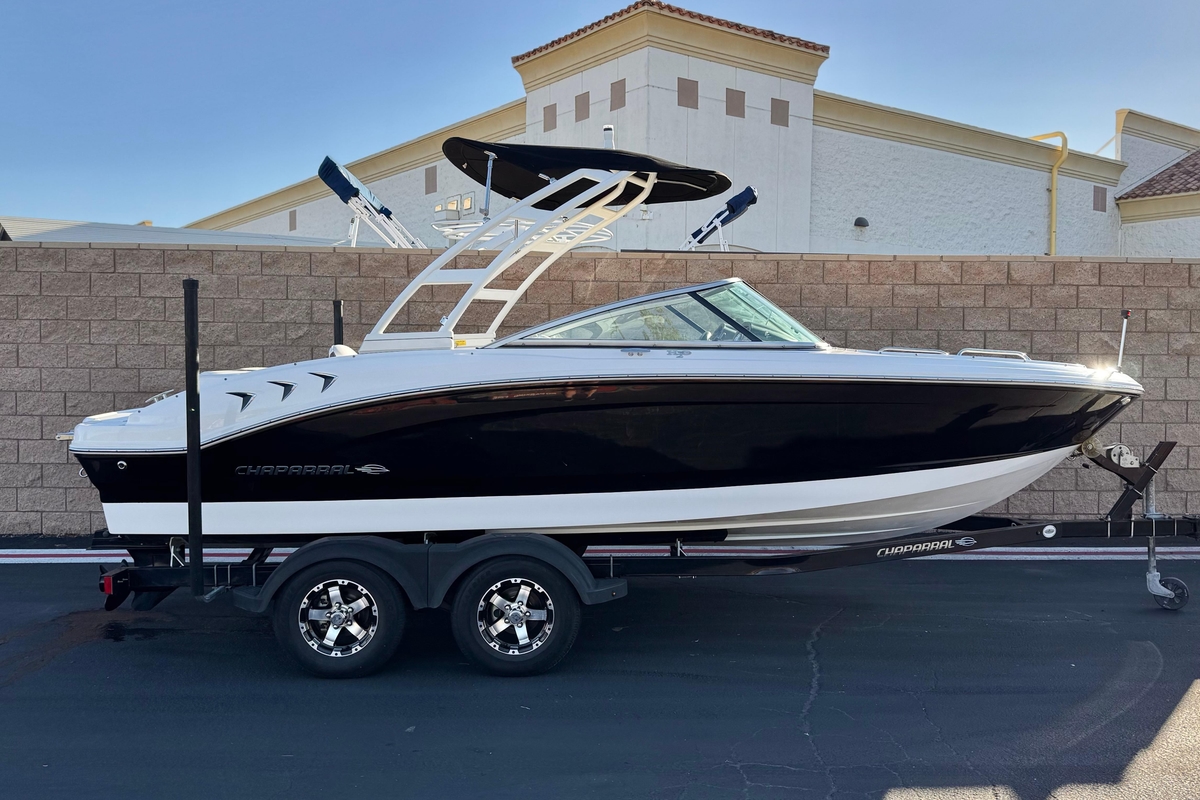 2019 Chaparral 21 H2O Ski & Fish - Sold Boat