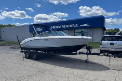 BOATZON | Chaparral 21 SSi 2021