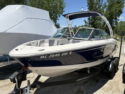 BOATZON | Chaparral 21 SSi 2021