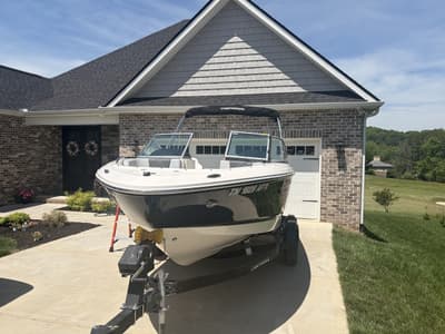 BOATZON | Chaparral 21 SSi 2022