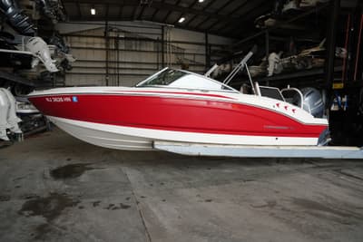 BOATZON | Chaparral 21 SSI OB 2019