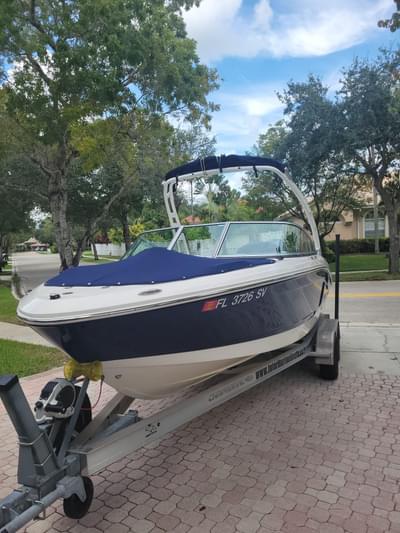 BOATZON | Chaparral 21 SSi OB 2021