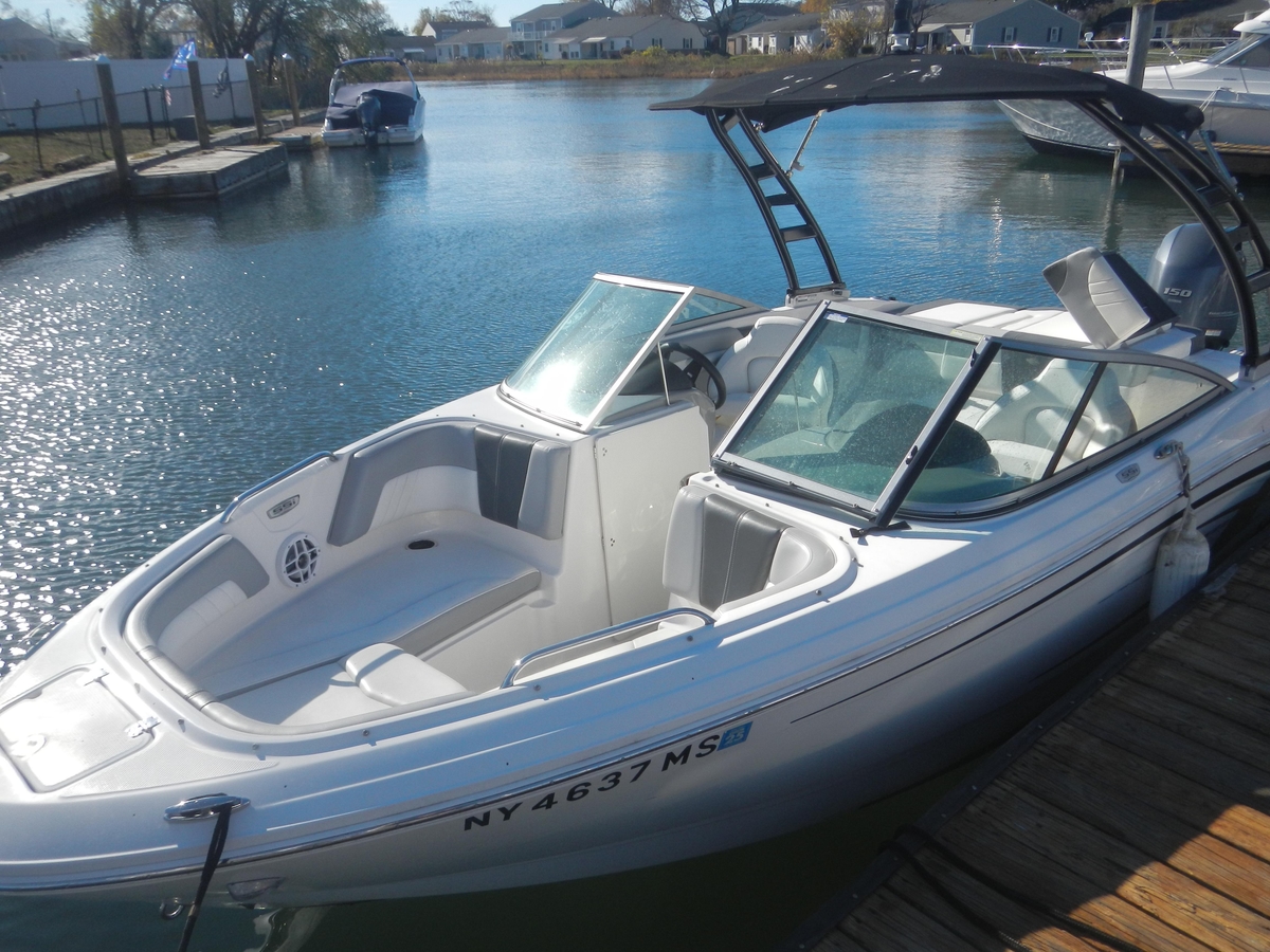 2022 Chaparral 21 SSi OB - Sold Boat