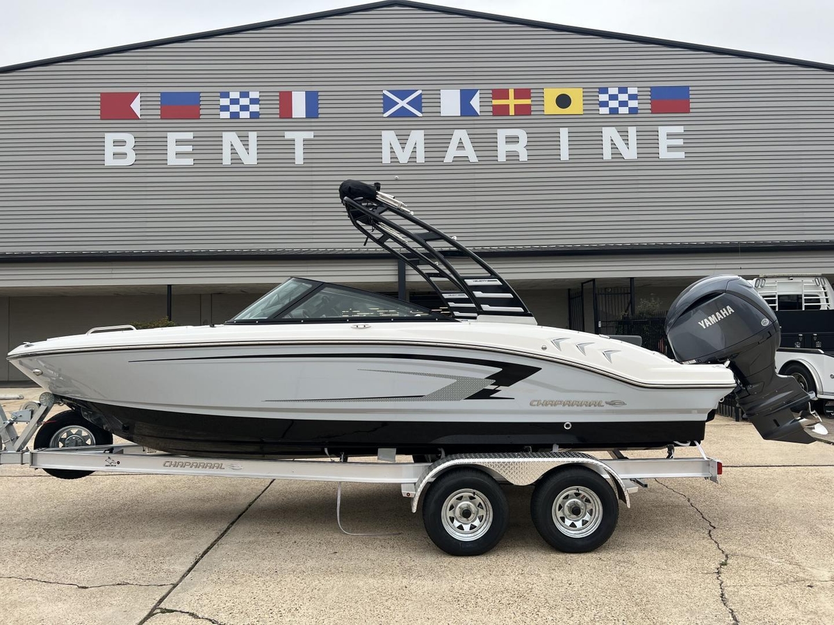 2025 Chaparral 21 SSi OB - Sold Boat