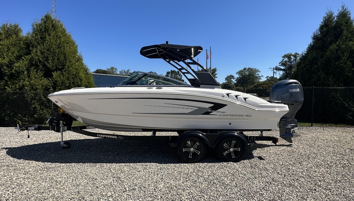 2026 Chaparral 21 SSi OB - Sold Boat