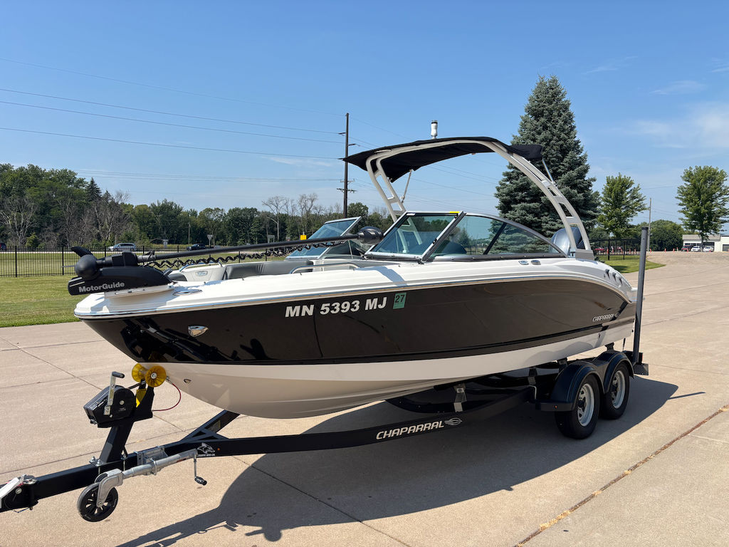 2023 Chaparral 21 SSi OB Ski  Fish - Sold Boat