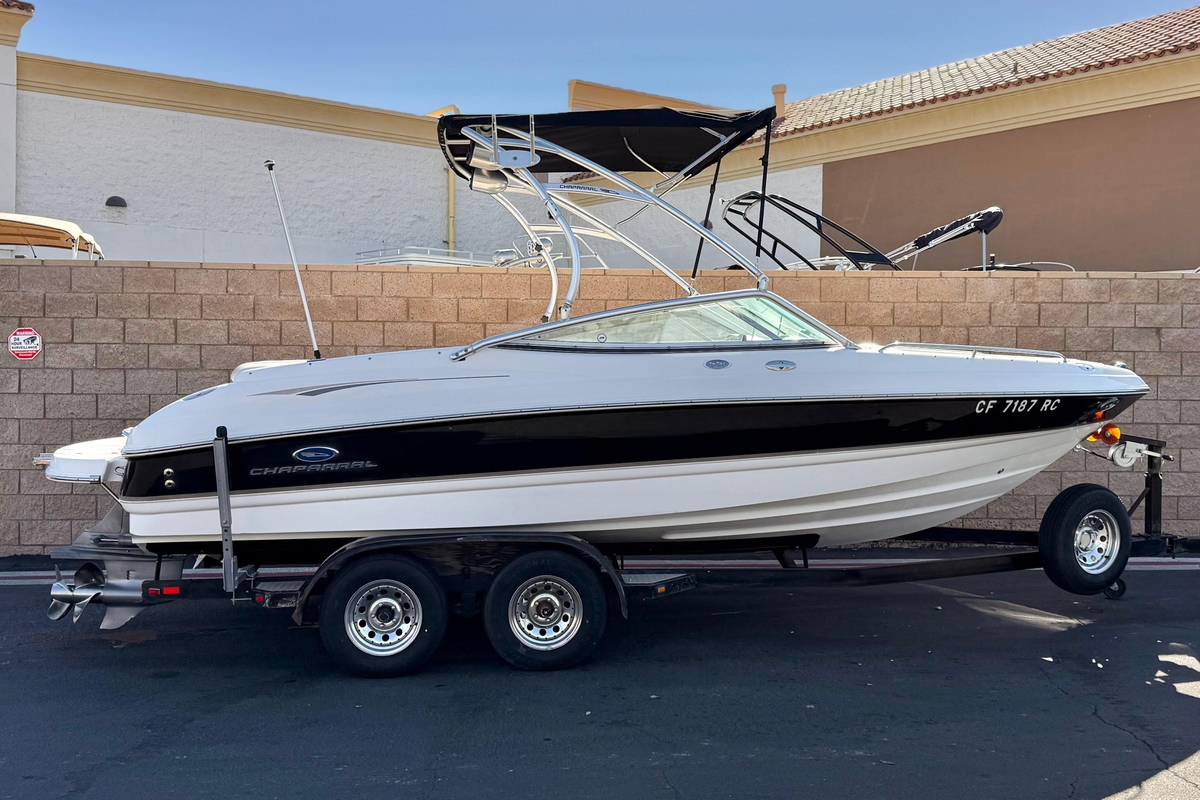 2005 Chaparral 210 SSi - Sold Boat