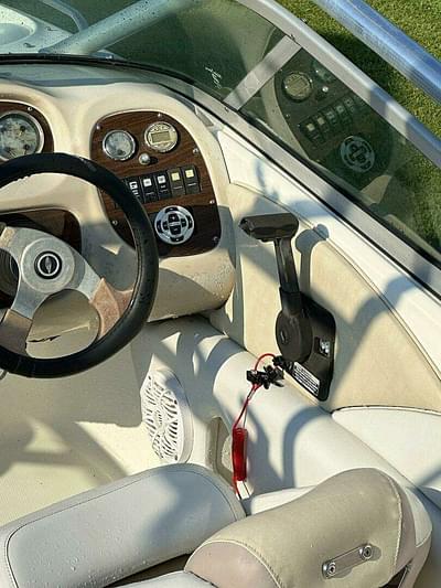 BOATZON | Chaparral 210 SSi 2007