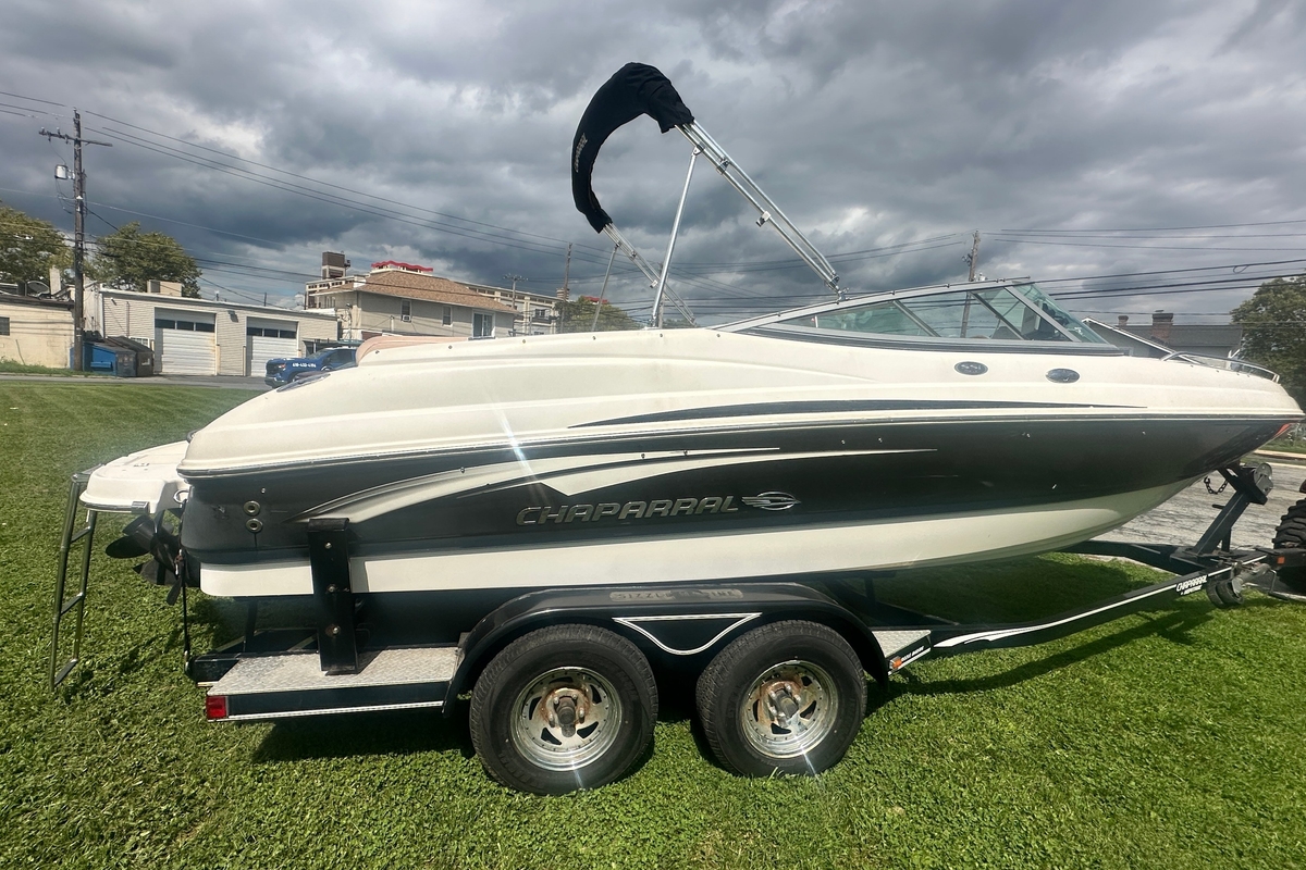 2008 Chaparral 210 SSi - Sold Boat