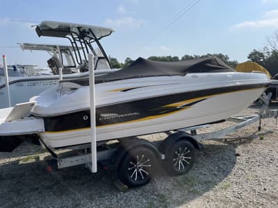 BOATZON | Chaparral 216 SSi 2000