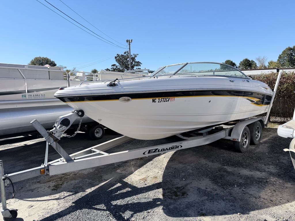 2001 Chaparral Chaparral 216 SSI Sport 2001 - Sold Boat
