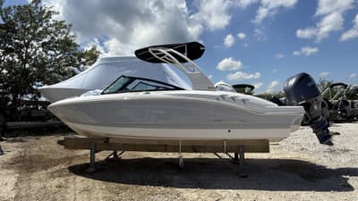 BOATZON | Chaparral 21SSIOB 2027