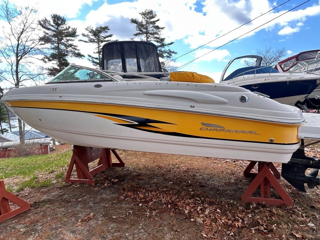 2003 CHAPARRAL 220 SSI - Sold Boat