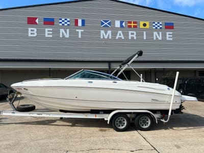 BOATZON | Chaparral 220 SSi 2004