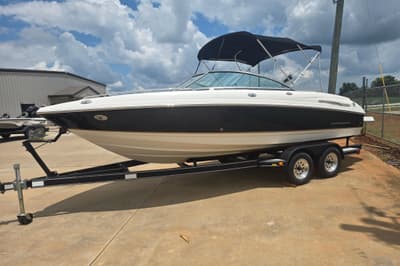 BOATZON | Chaparral 220 SSi 2006