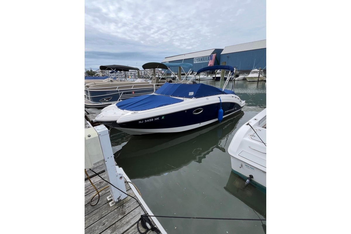 2016 Chaparral 224 Sunesta - Sold Boat
