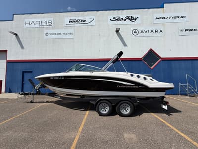 BOATZON | Chaparral 226 SSI 2014