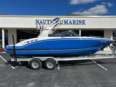 BOATZON | Chaparral 227 SSX Surf 2017