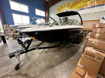 BOATZON | Chaparral 23 SSi 2023