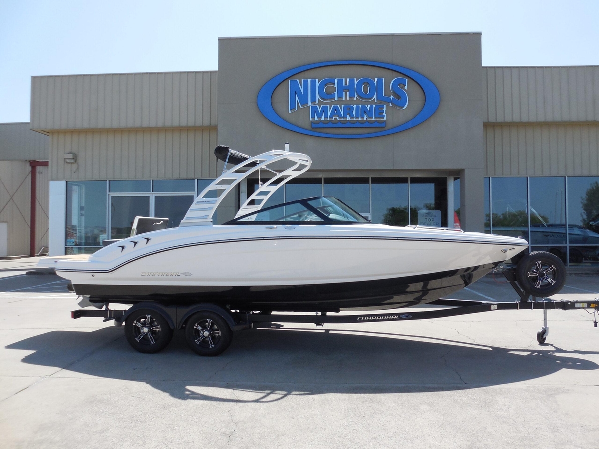 2025 Chaparral 23 SSi - Sold Boat