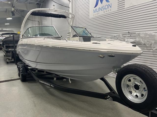 2025 Chaparral 23 SSi - Sold Boat