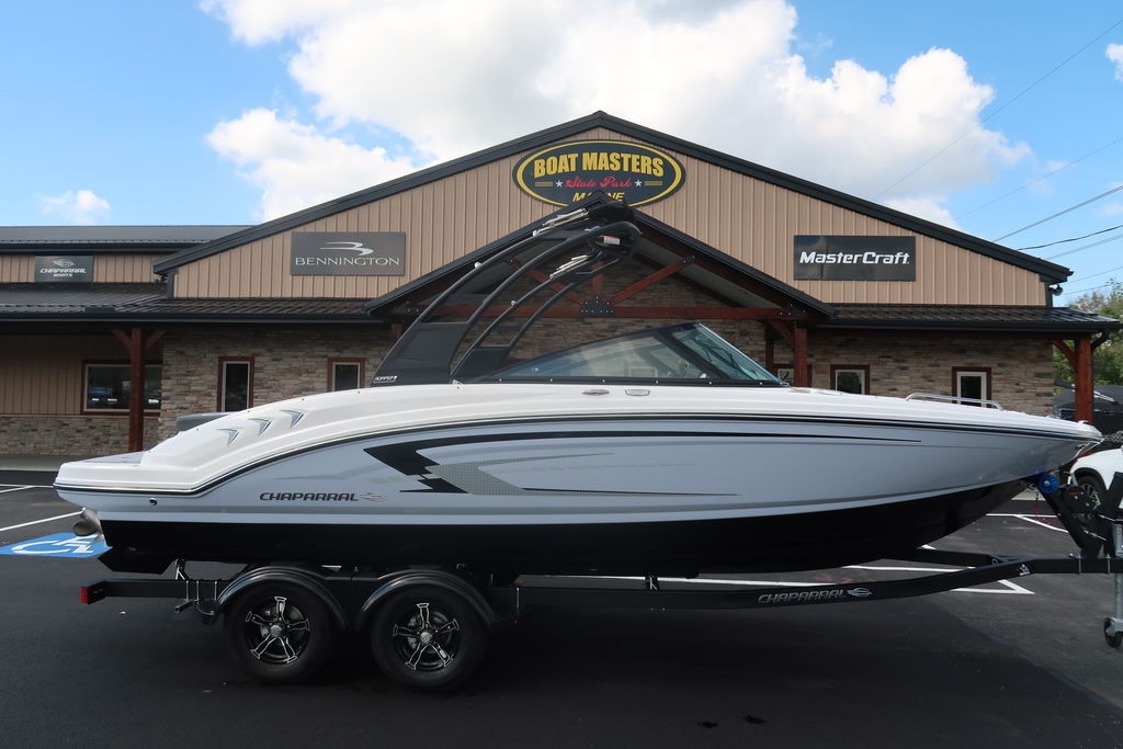2026 Chaparral 23 SSi - Sold Boat