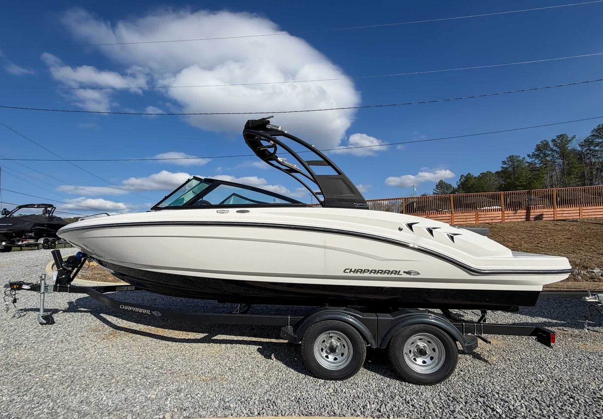2026 Chaparral 23 SSi - Sold Boat