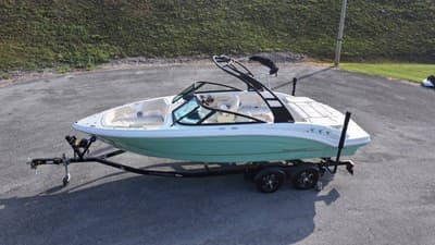 BOATZON | Chaparral 23 SSi 2027