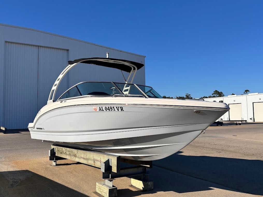 2022 Chaparral 23 SSi OB - Sold Boat