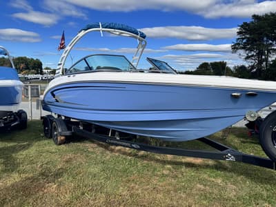 BOATZON | Chaparral 23 SSi OB 2025