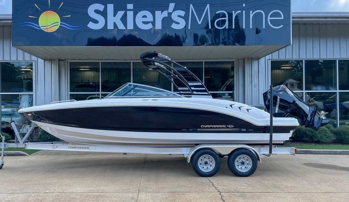 2025 Chaparral 23 SSi OB - Sold Boat