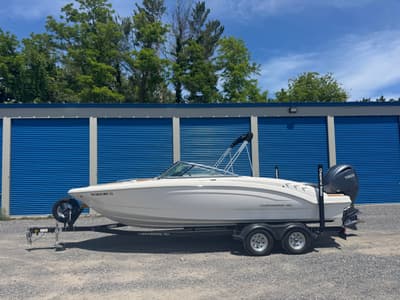 BOATZON | Chaparral 23 SSi Outboard 2023