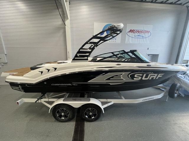 2025 Chaparral 23 Surf - Sold Boat