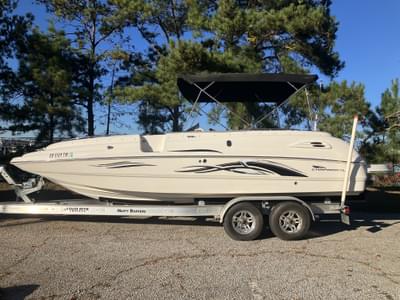 BOATZON | Chaparral 232 Sunesta 2000