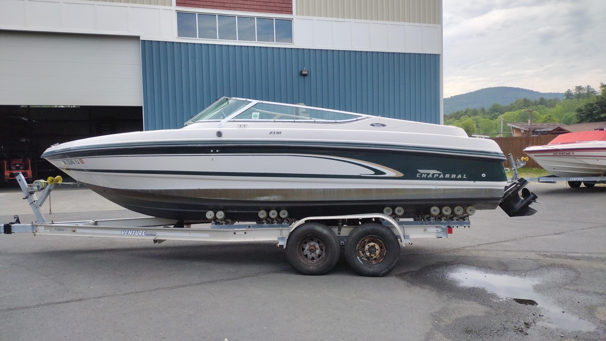 1996 Chaparral 2330 SS - Sold Boat