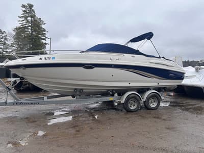 BOATZON | Chaparral 235 SSI 2004