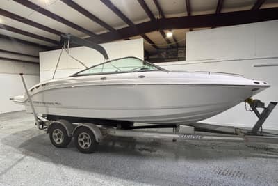 BOATZON | Chaparral 236 SSX 2008