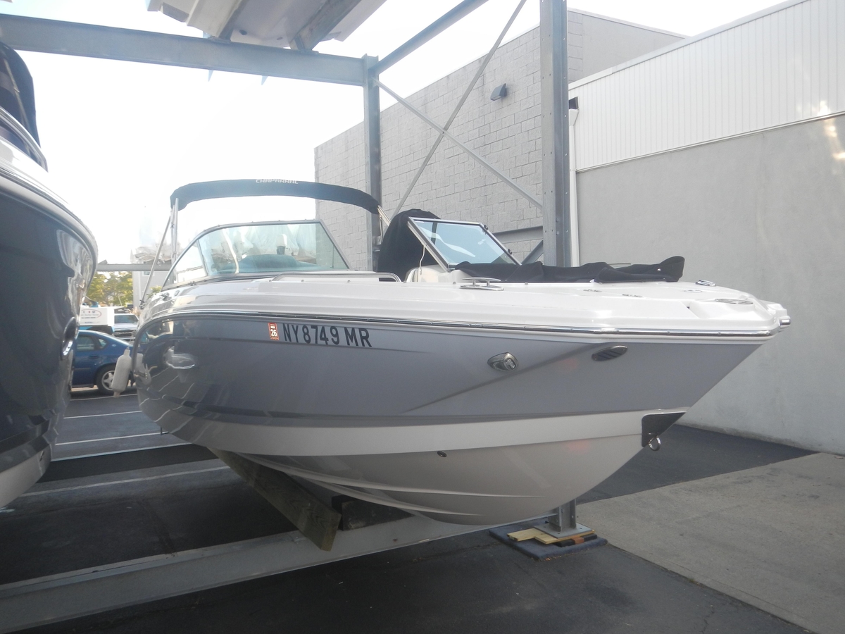 2020 Chaparral 24 SSI - Sold Boat
