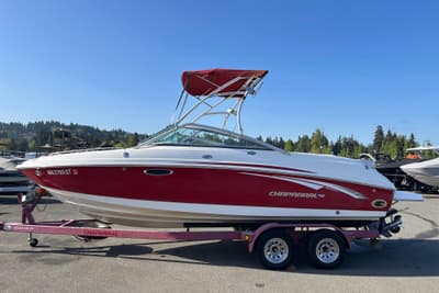 BOATZON | Chaparral 246 SSi 2007