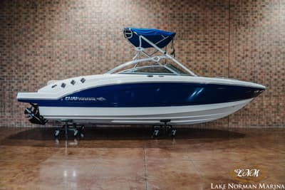 BOATZON | Chaparral 246 SSi 2011