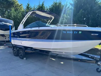 BOATZON | Chaparral 247 SSX 2023