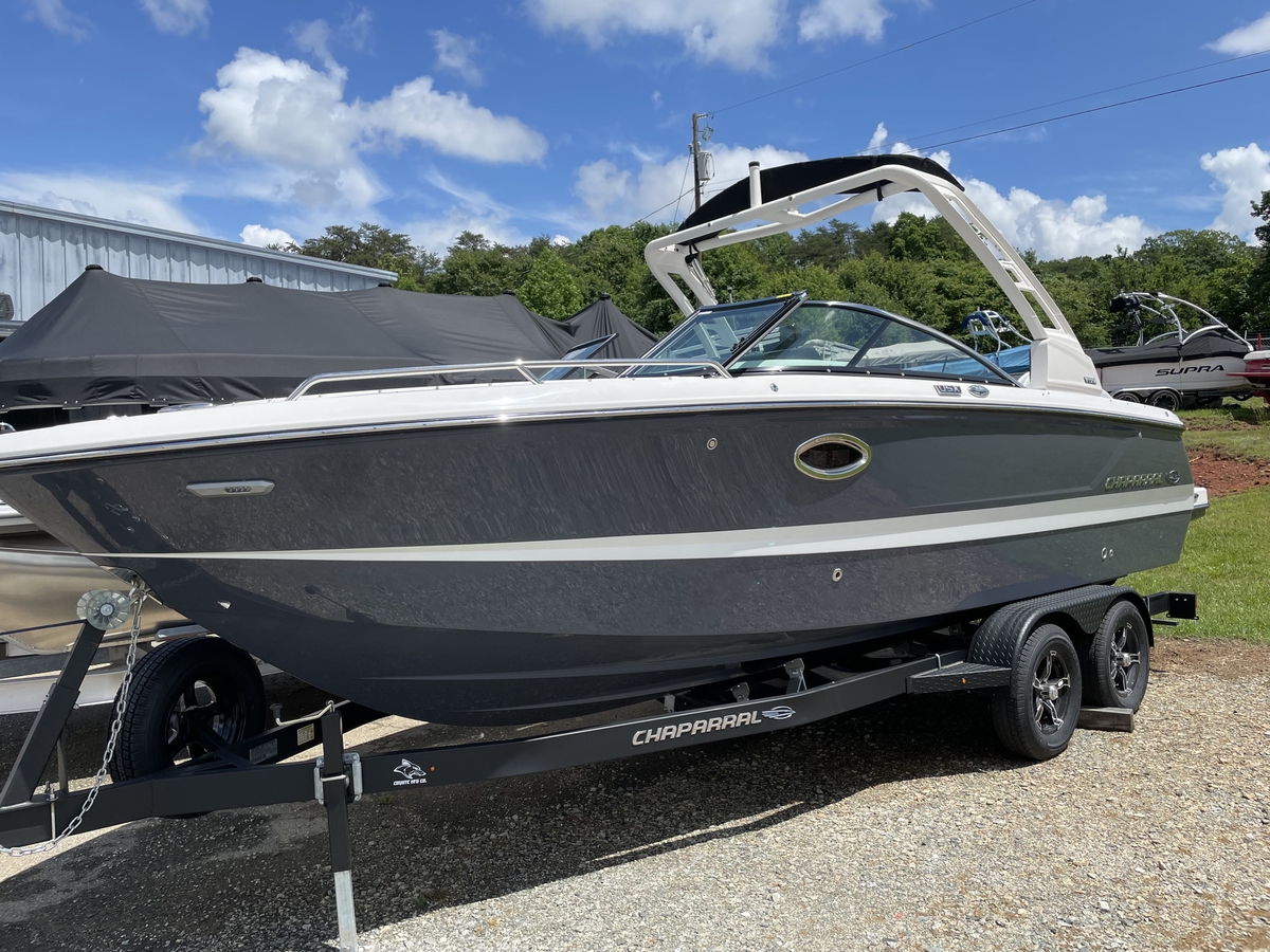 2025 Chaparral Chaparral 250 OSX 2025 - Sold Boat