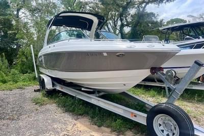 BOATZON | Chaparral 256 SSX 2008