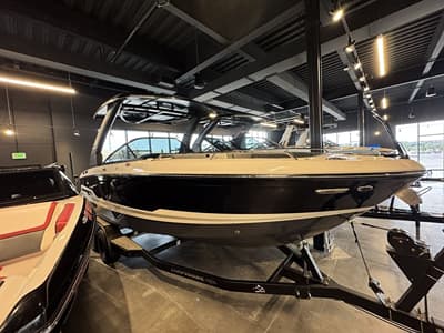 BOATZON | Chaparral 26 Surf 2025