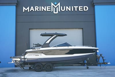 BOATZON | Chaparral 26 Surf 2025