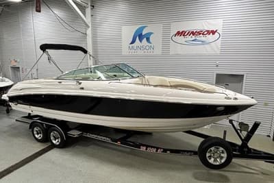 BOATZON | Chaparral 260 SSi 2004