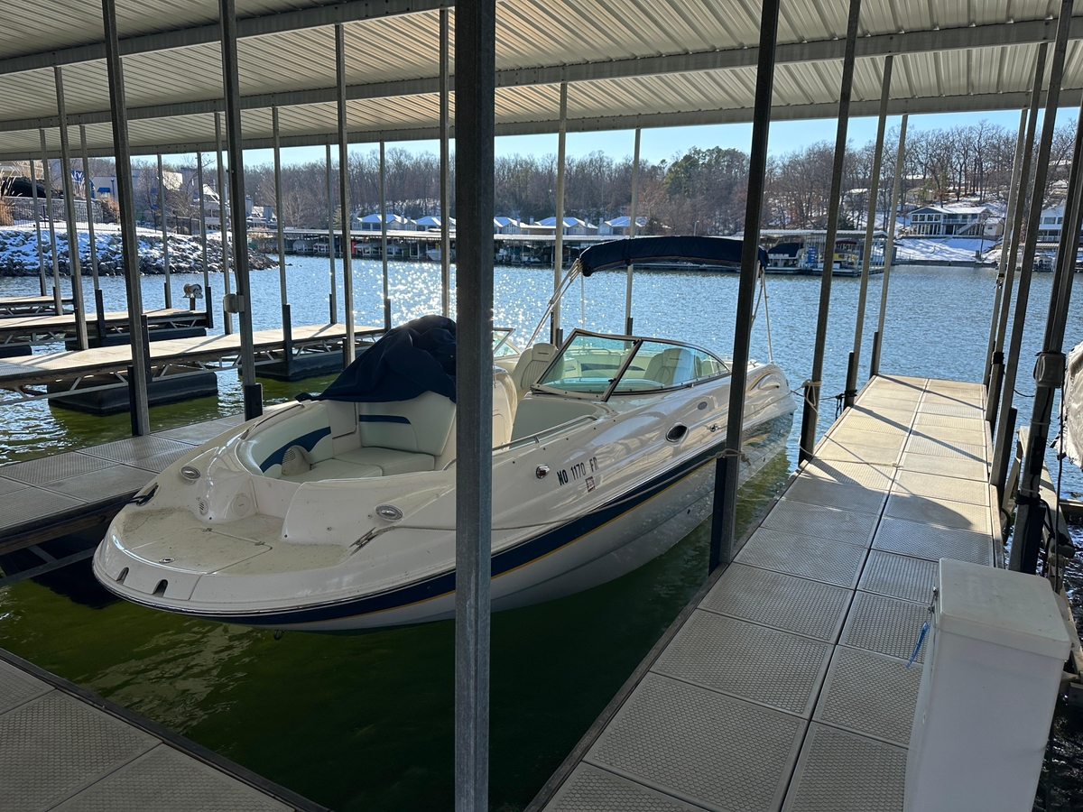 2002 Chaparral 263 Sunesta - Sold Boat