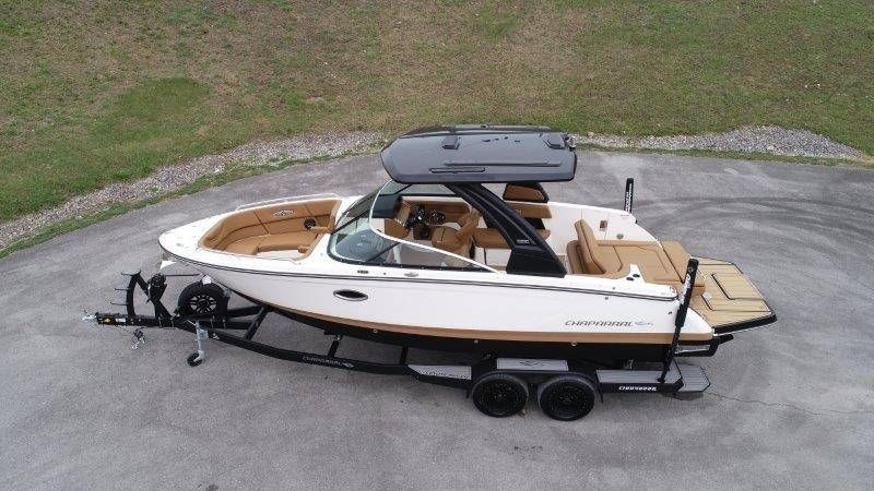 2025 Chaparral 28 Surf - Sold Boat