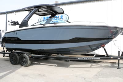 BOATZON | Chaparral 28 Surf 2026